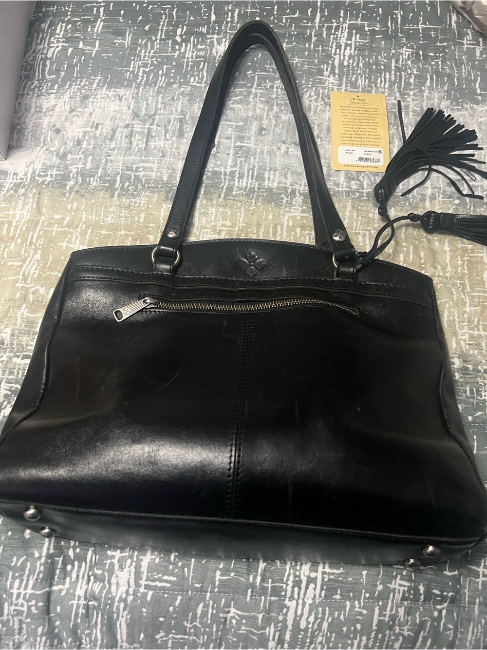 Leather Tote Bag in Black - Classic Everyday Shoulder Bag
